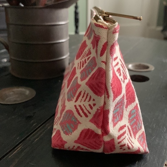 FEED 10 for Clarins Canvas Cosmetic Bag - Picture 5 of 13